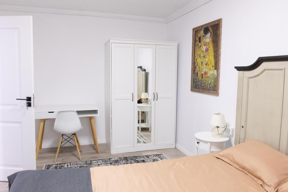 Nest Aparthotel