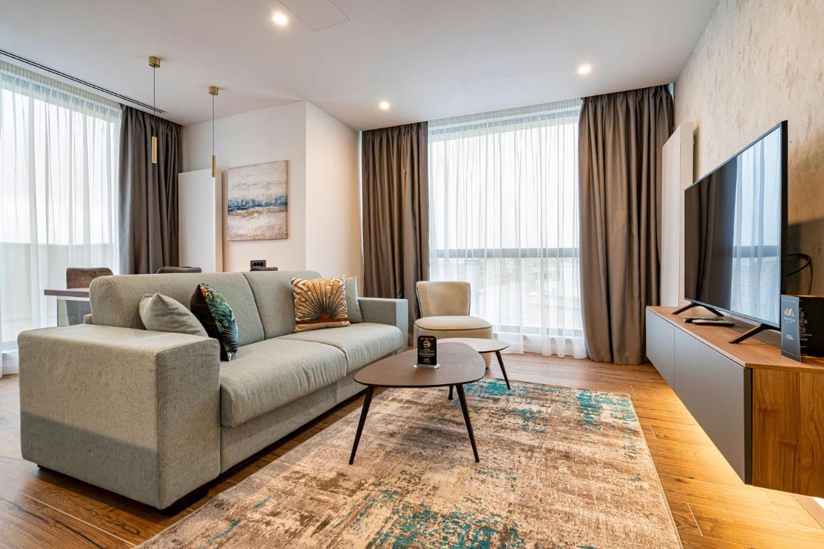 NOVOS ApartHotel