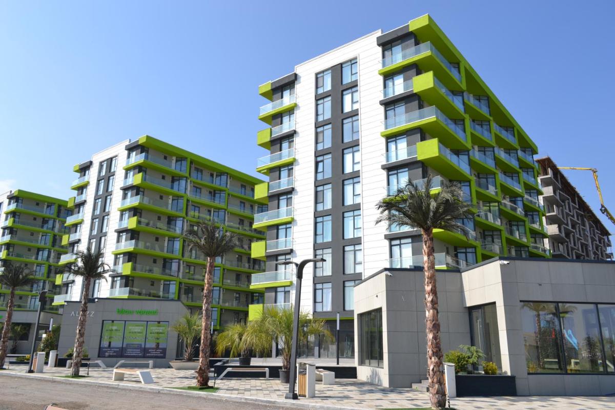 Panoramic SeaView Apartment Spa&Pool Resort - parking