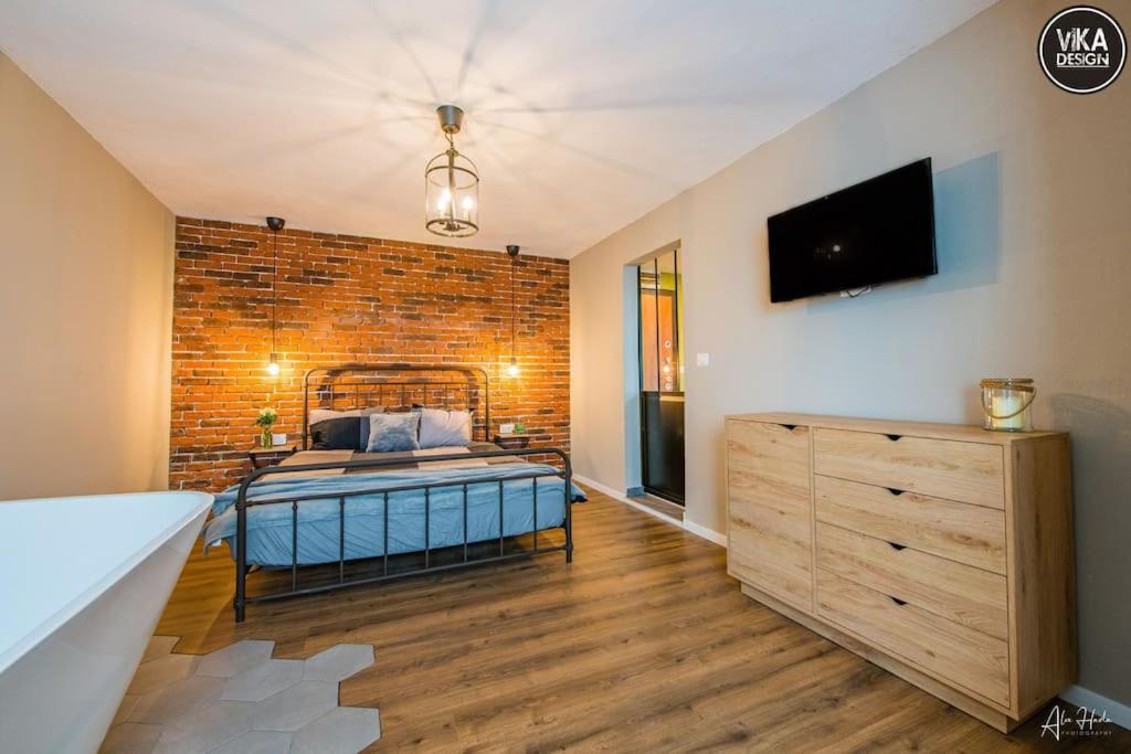 Park Apartment 23