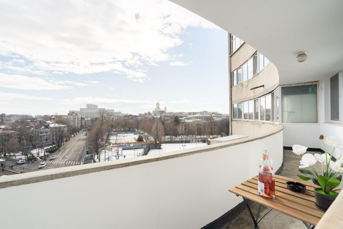Parliament view 2BR apartment
