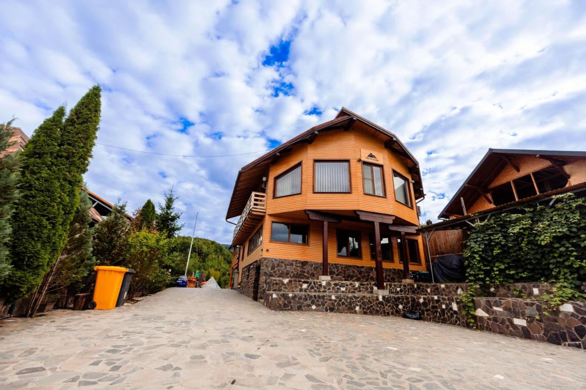 Vila Piramida