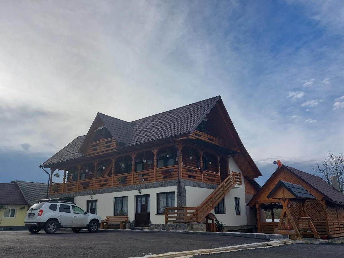 Pensiune agroturistică "Casa Teodora"
