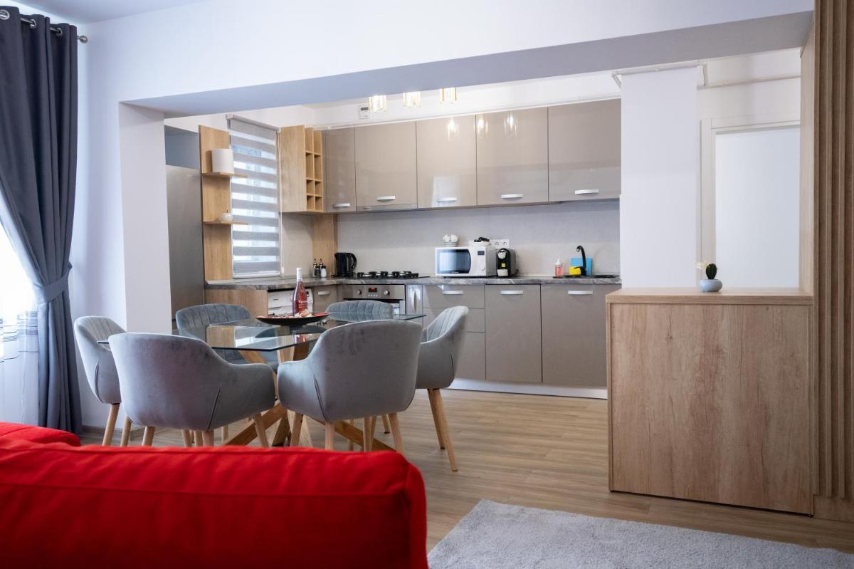 Premier Luxury Ultracentral