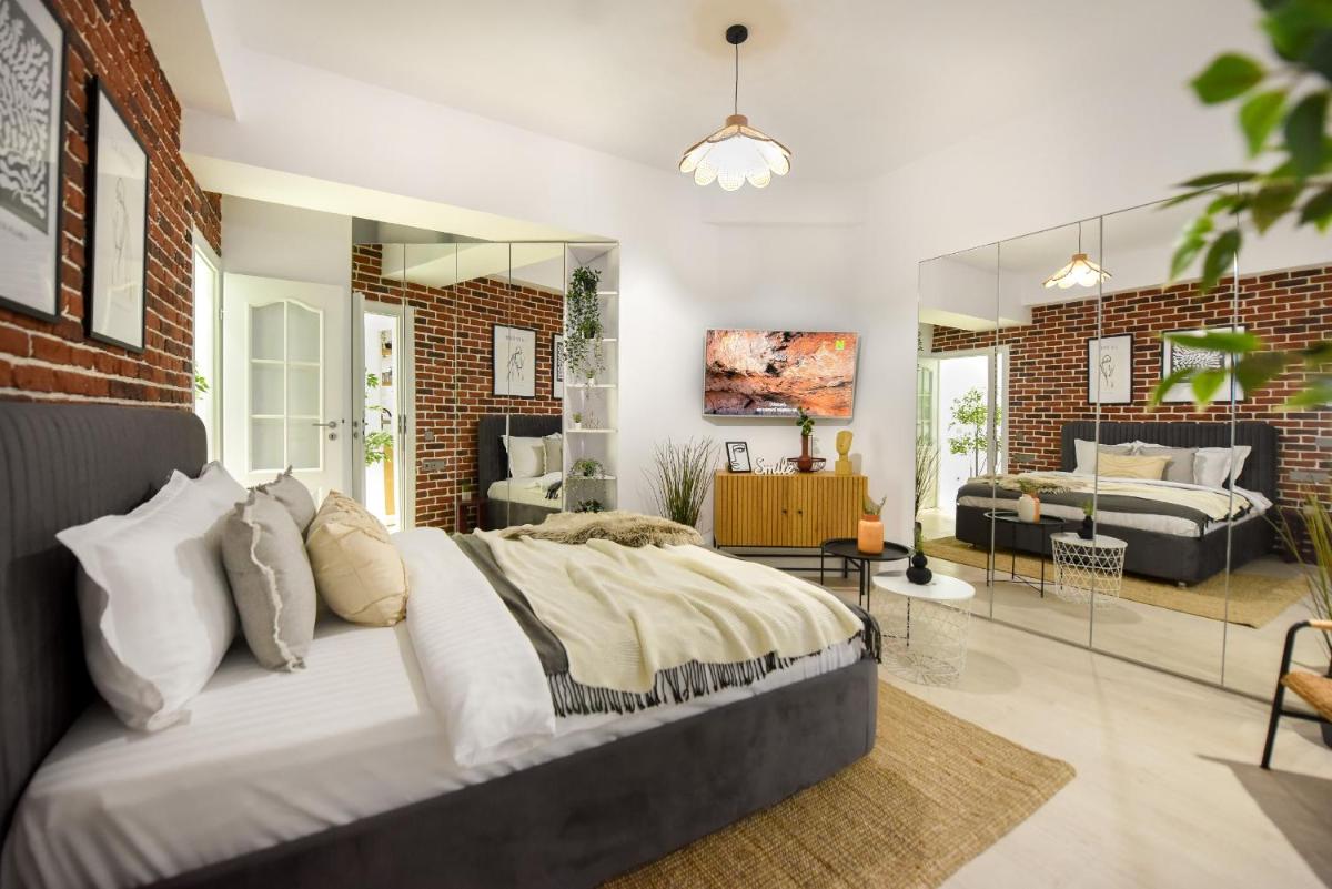 Reflexions - Wonderful 1 BR Apt in the City Cente
