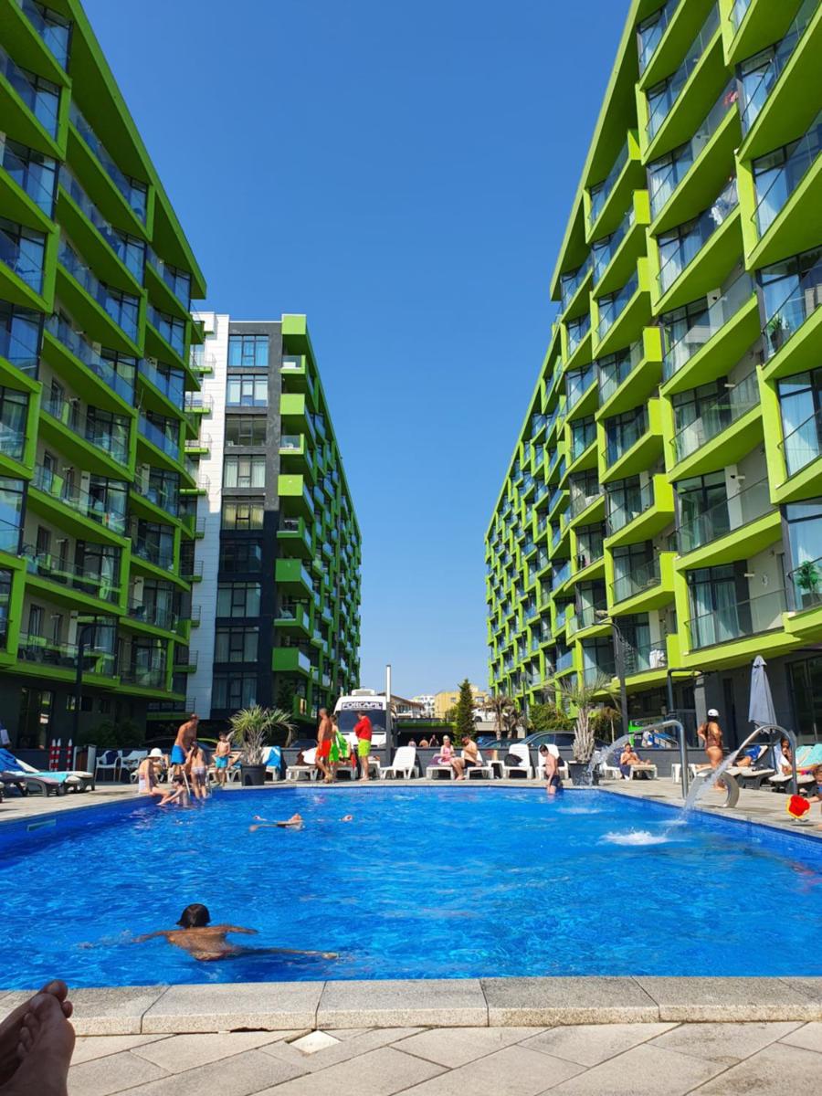 Relax - Pool & Spa Beach Resort