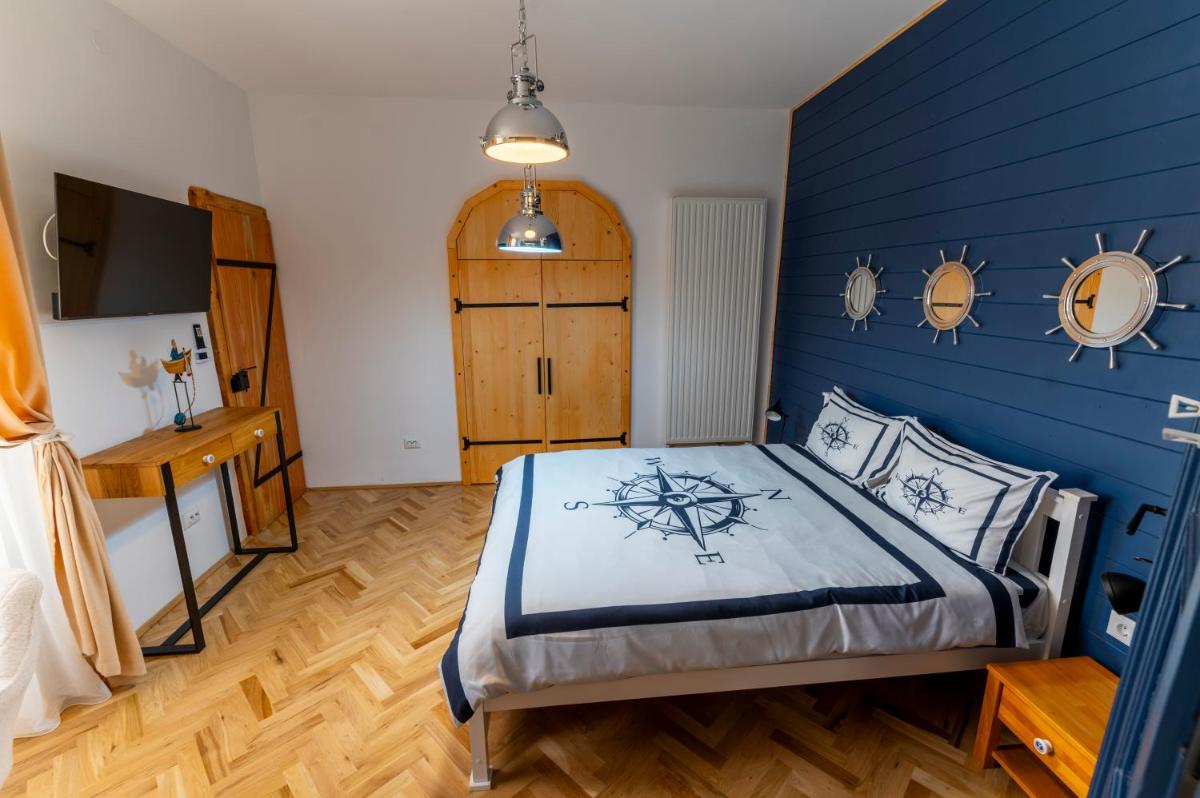 Sailor'S Apartment