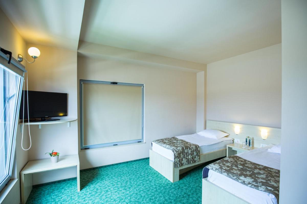 Stop Hotel