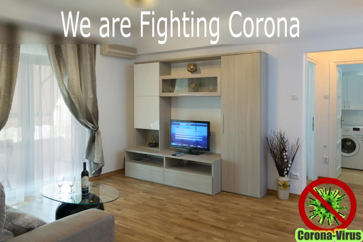 Central Luxury Flat with Terrace - Adela Accommodation - Ideal for long stays