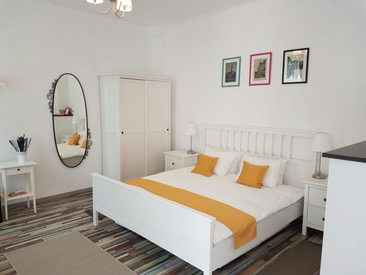 FLH - Studio Mai si Apartament Mai 2