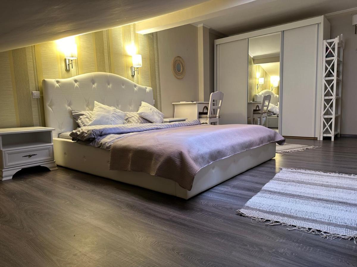 Sunset apartment
