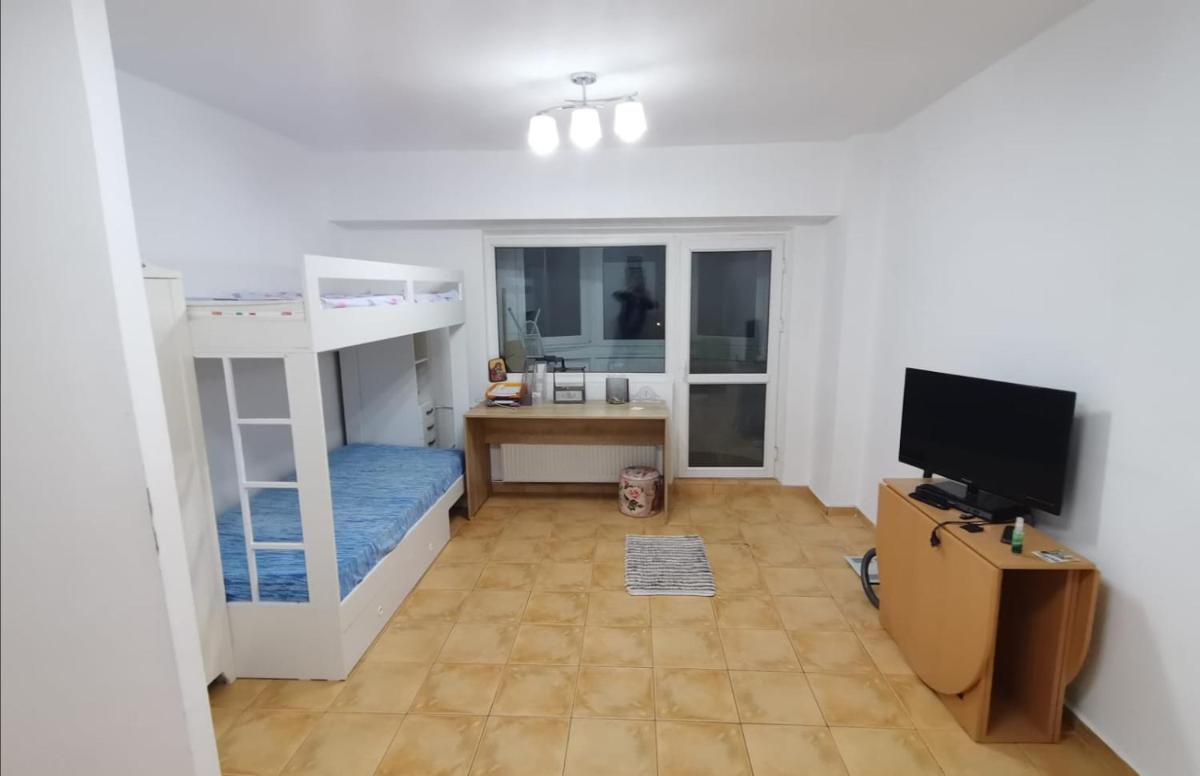 Tia Studio