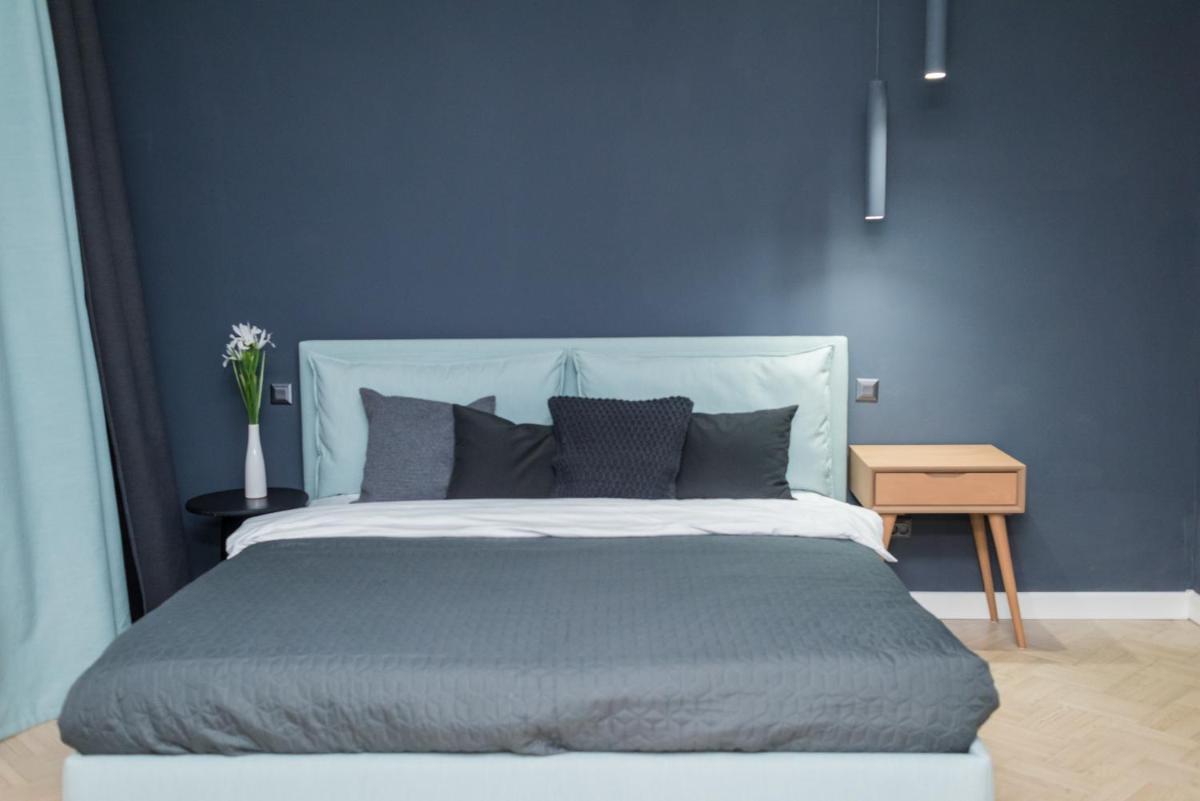 Explore the City from Its Center in a Chic Balcony Apartment