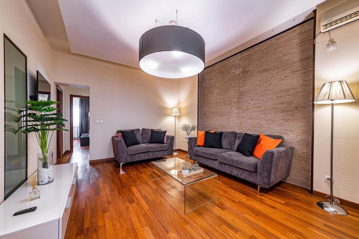 Victoria Secret - Central Apartment with View