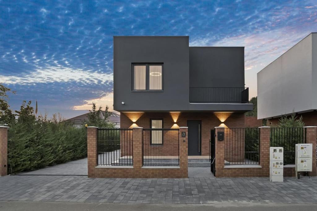 Villa Therme close to Airport