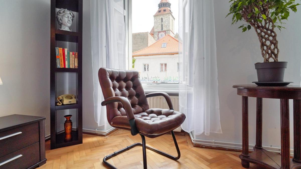 Vintage OldTown Ultracentral Apartment
