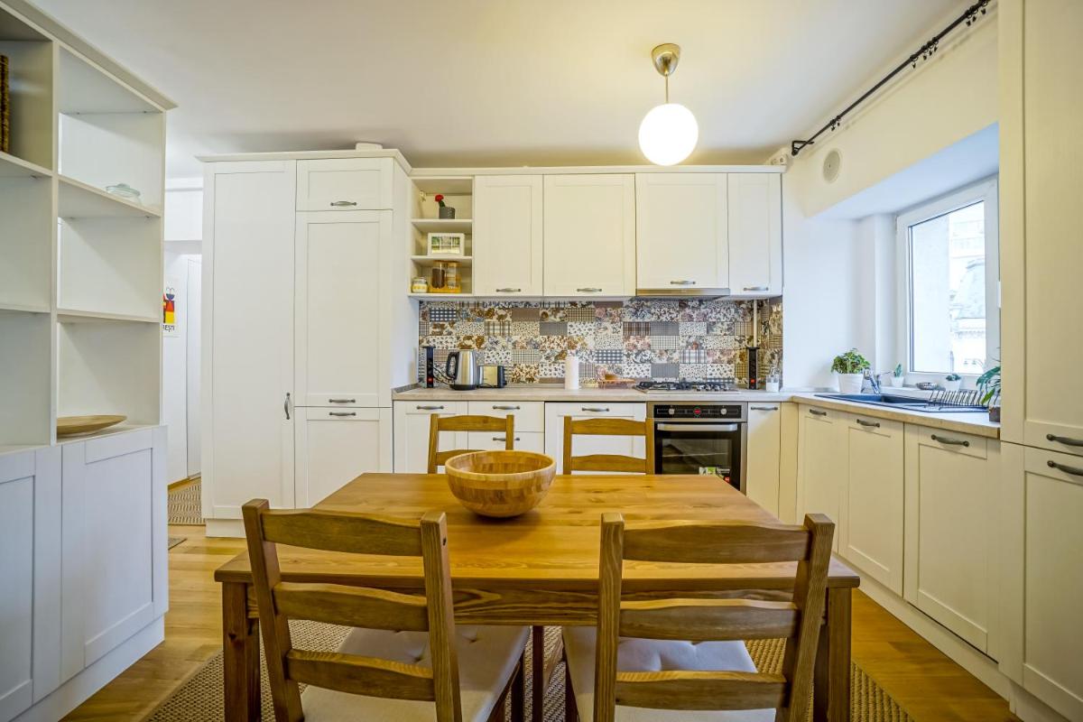 Visit Bucharest Romana Square Central Apt. - Metro