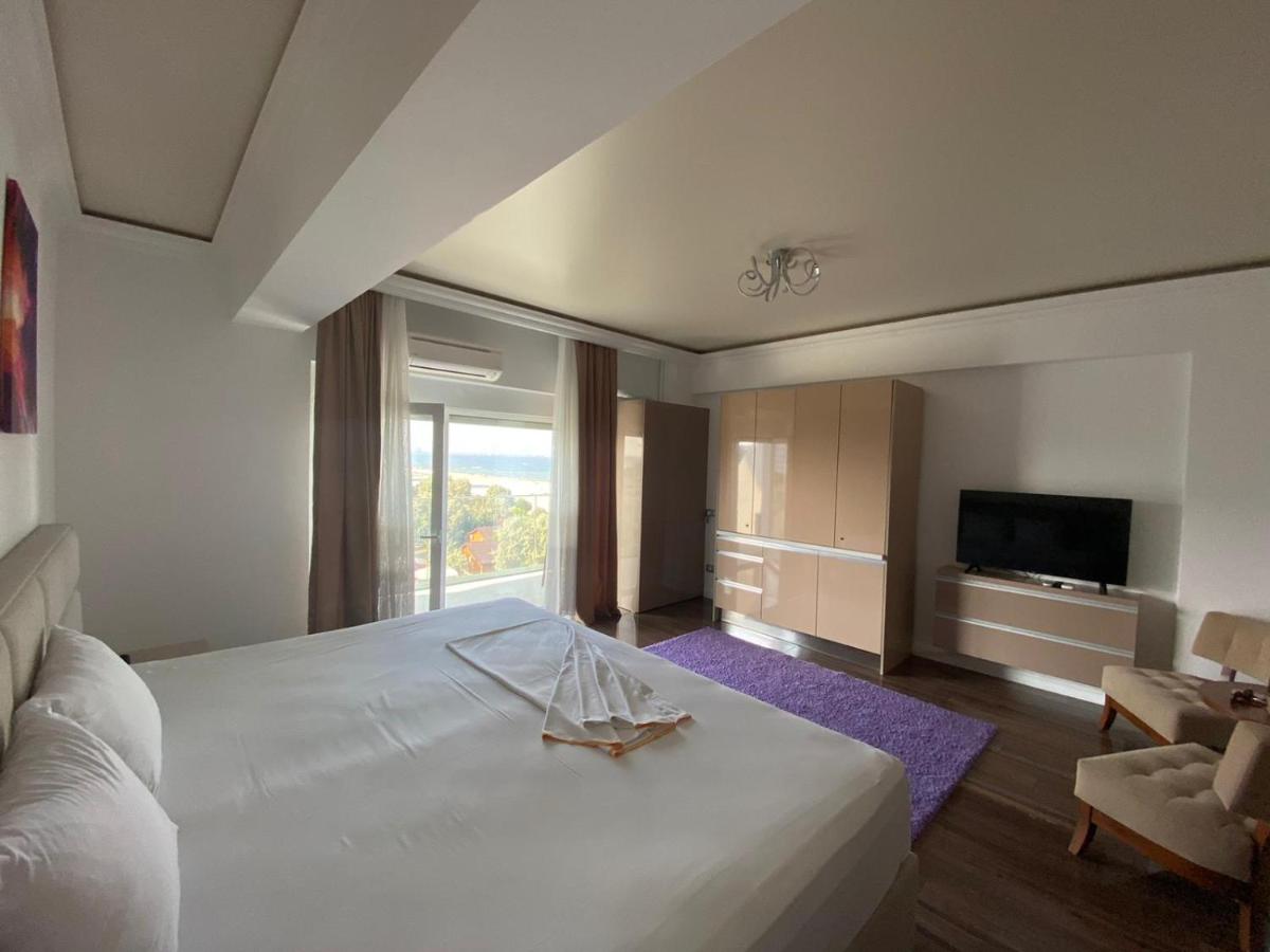 White Tower Mamaia Prestige Apartments
