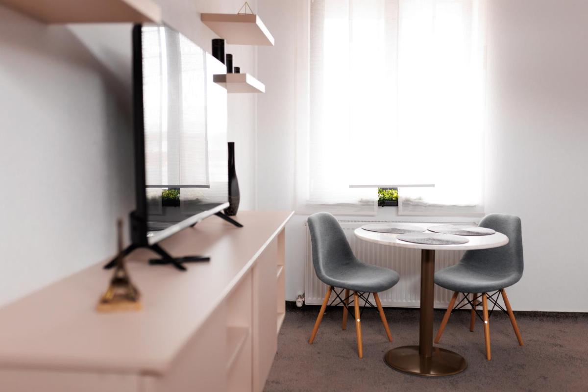 Zenstay ApartHotel