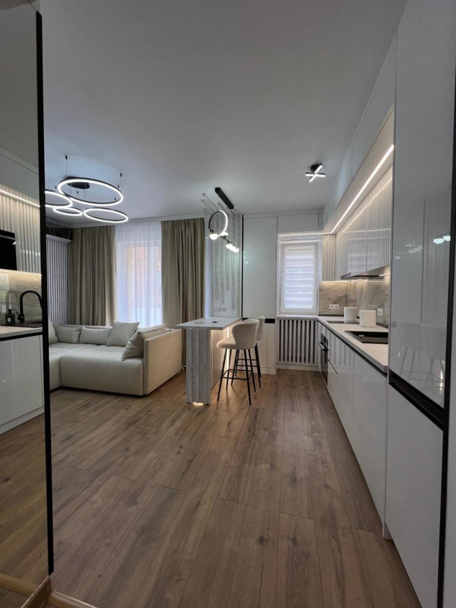 Zeus Ultra Apartament